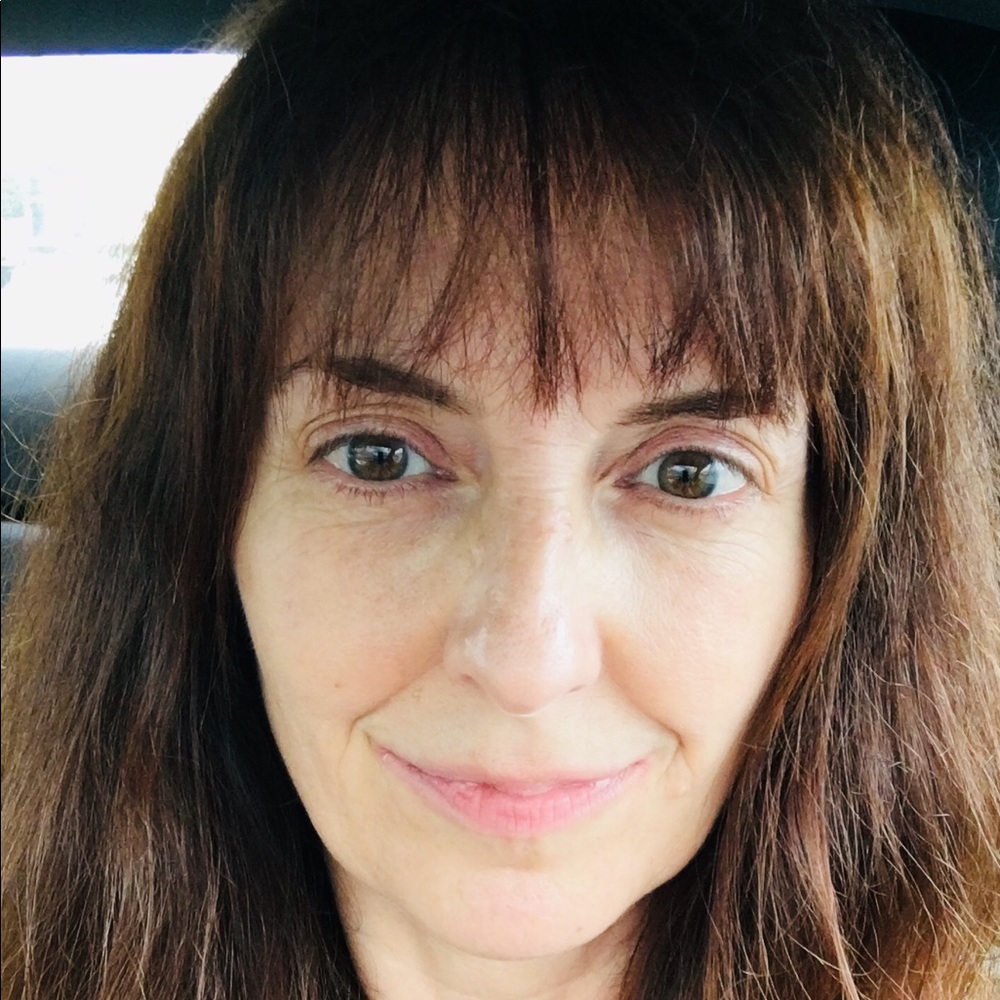 Meet your Posher, Angela